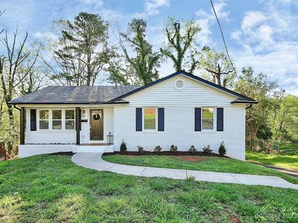 6705 Woodstock Drive