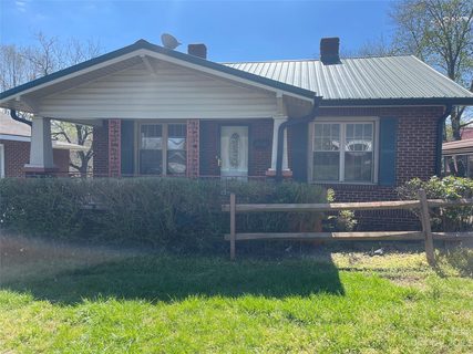 1641 Newton Drive sold home in Woodlawn, Statesville, NC