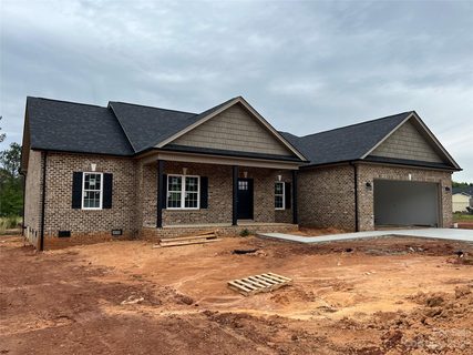2135 Evergreen Drive sold home in South Lakes, Newton, NC