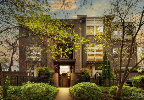 Previously sold for $672,500