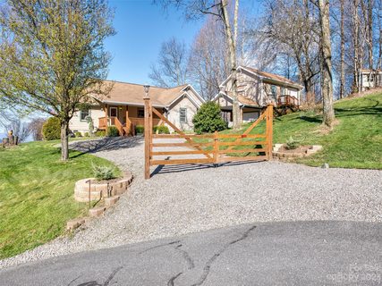 336 Honeybee Way sold home in Apple Blossom Estates, Waynesville, NC
