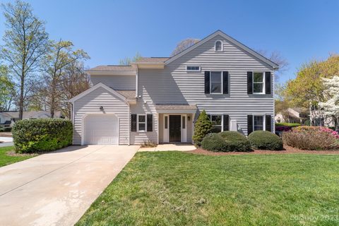 8604 Fox Chase Lane sold townhome in Woodcroft, Charlotte, NC