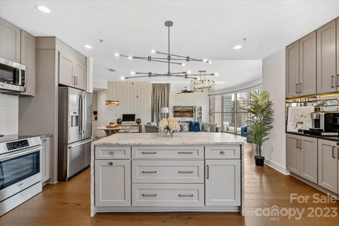 333 W Trade Street 1107