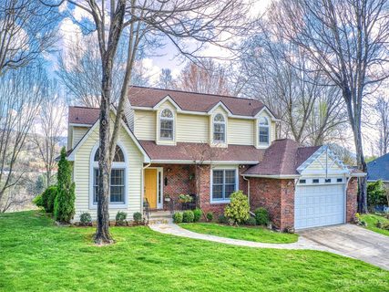 250 Foxfire Estates Circle sold home in Foxfire Estates, Waynesville, NC