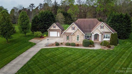 Previously sold for $625,370