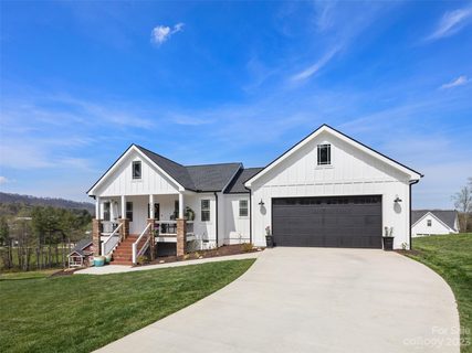 232 Hayes Ridge Lane sold home in The Cottages at Hayes Mill, Mills River, NC