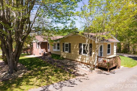1341 36th Avenue Drive sold home in Sandy Ridge Acres, Hickory, NC