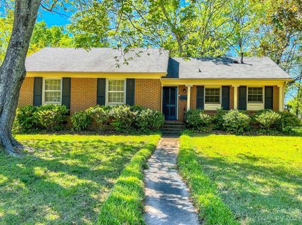 7500 Thorncliff Drive