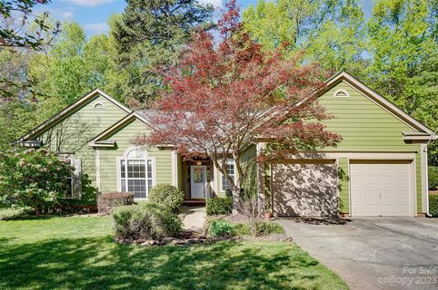 5904 Carriage Oaks Drive sold home in Carriage Oaks, Charlotte, NC