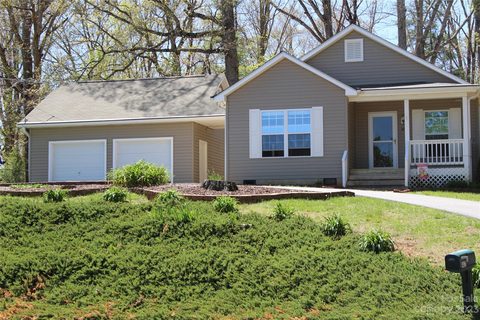 47 Deer Meadow Drive sold home in Morgan Farm, Candler, NC