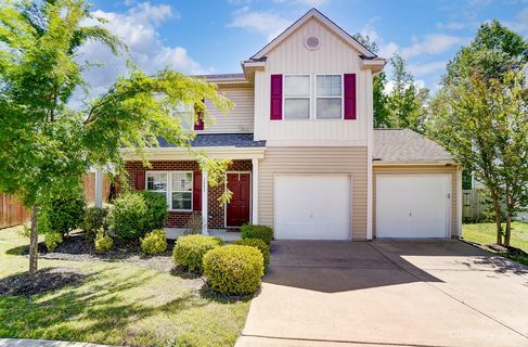 1551 Peabody Court sold home in Villages at Fifth Avenue, Gastonia, NC