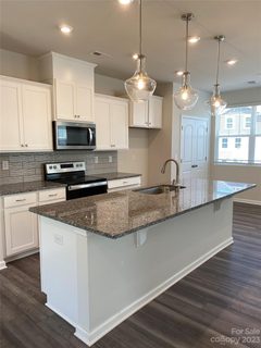 3110 Pirates Place 62