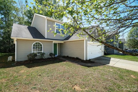 1312 Ben Livingston Road sold home in Homestead Glen, Charlotte, NC