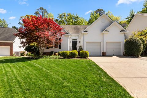 912 Cadogan Court