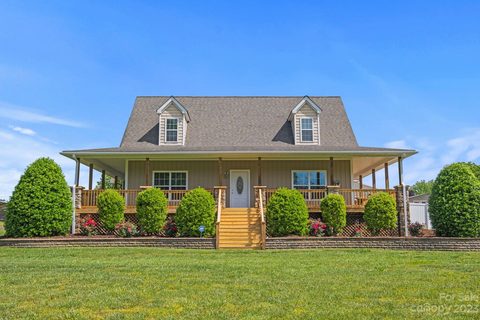 126 Sandy Creek Drive sold home in Ferguson Estates, Gastonia, NC