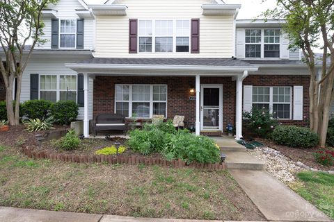 Previously sold for $287,000