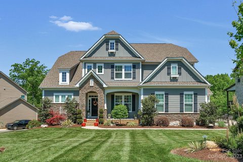 1005 Greenwich Park Drive