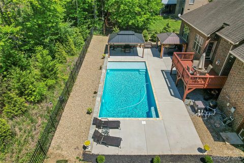 7345 Drury Lane sold home in Windsor Forest, Denver, NC