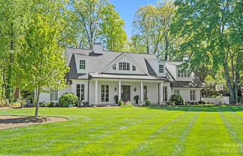 1001 Sumac Drive