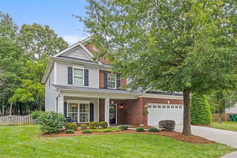 9902 Barrands Lane