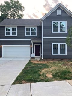 2820 Capitol Drive sold home in Berry Hill, Charlotte, NC