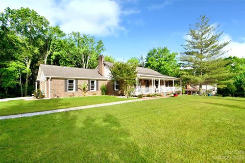 6605 Pharr Mill Road sold home in River Hills Estates, Harrisburg, NC