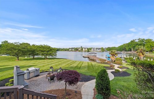 179 Castles Gate Drive sold home in Morrison Cove, Mooresville, NC