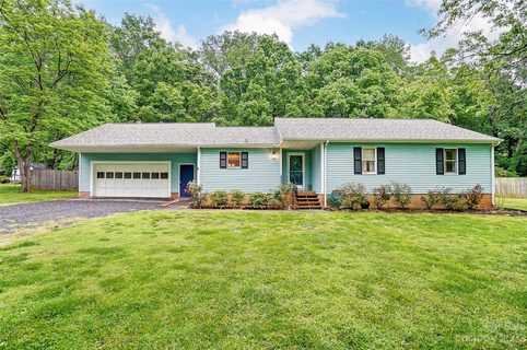 15501 Walnut Cove Drive sold home in Country Hills, Mint Hill, NC