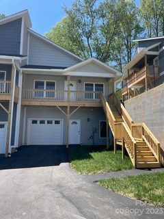 404 Little Sycamore Lane sold townhome in Sycamore Cove, Asheville, NC
