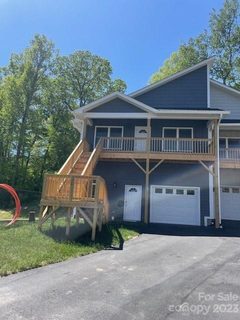 408 Little Sycamore Lane sold townhome in Sycamore Cove, Asheville, NC