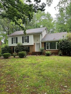 3340 Tracelake Drive