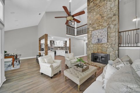 224 Riverview Terrace