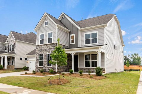 15104 Ravenall Drive