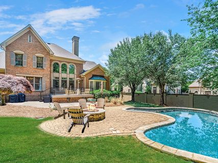 18936 Peninsula Point Drive