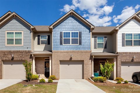 9434 Avery Lilac Lane