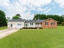 606 Cedar Drive sold home in Dallas, SC