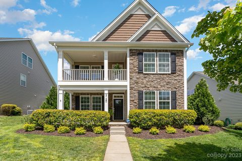 3120 Kelsey Plaza