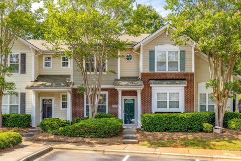 8444 Chaceview Court