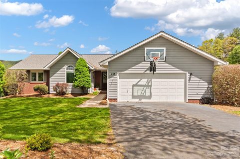 433 Foxfire Estates Circle sold home in Foxfire Estates, Waynesville, NC