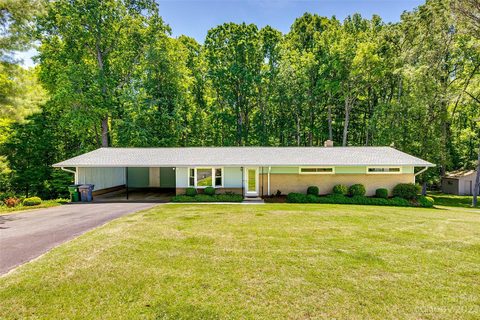 7031 Delisa Drive sold home in Edenwood, Charlotte, NC