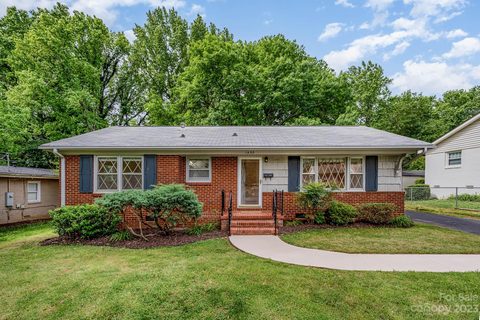 1420 Edgewater Drive