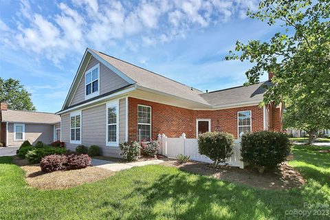 8152 Sultana Circle sold condo in Trellis Pointe, Charlotte, NC