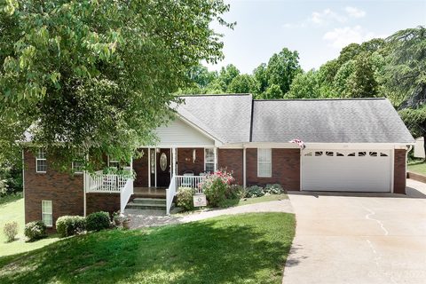811 Ferndale Drive sold home in Wendover Hills, Statesville, NC