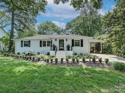 4451 Woodlark Lane