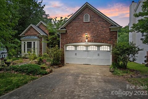 6423 Summertree Lane