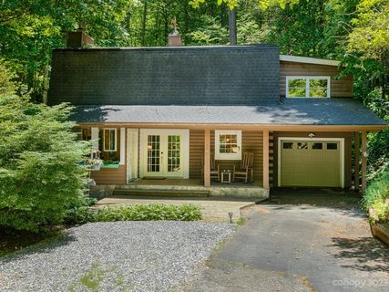 249 Nottingham Road sold home in Sherwood Forest, Maggie Valley, NC