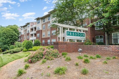 1000 Woodlawn Road 122