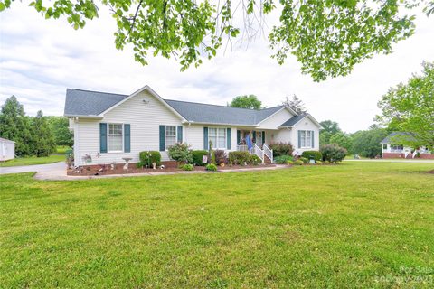 105 Eagle Spur Trail