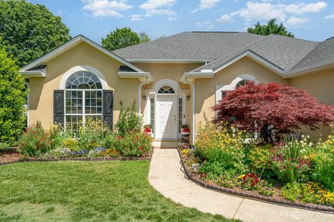 617 Gable Oaks Lane