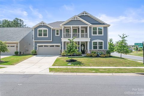 15304 Red Canoe Way